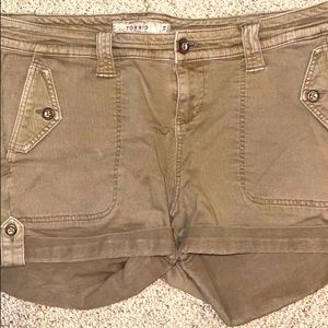 Torrid Twill Military Shorts • Size 14 | Color: Dark Beige Khaki | Like-NEW ‼️